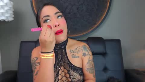 Vaiolette online show from 01.13.26