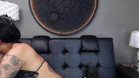 Vaiolette online show from 04.08.26