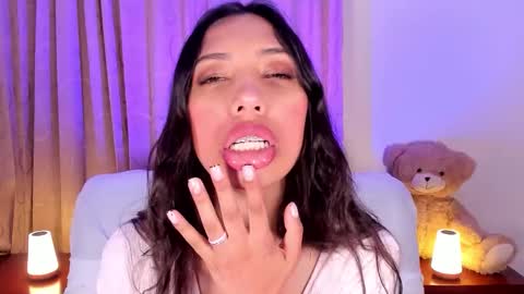 Miss Veronica online show from 02.17.26