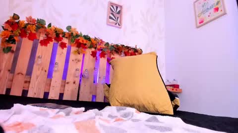 Miss Vikky online show from 02.28.25