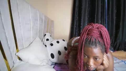 Snapshot of miss_worldfire chatting on 10.23.25 miss_worldfire online show from 10.23.25