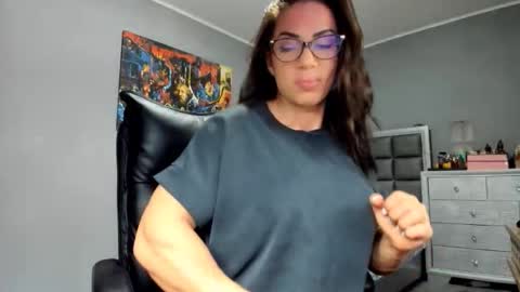 Alesyamuscledoll online show from 11.10.25