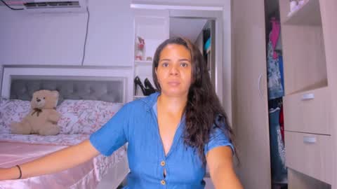 Ameliahs online show from 12.31.24