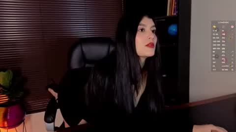 Laura online show from 06.22.26