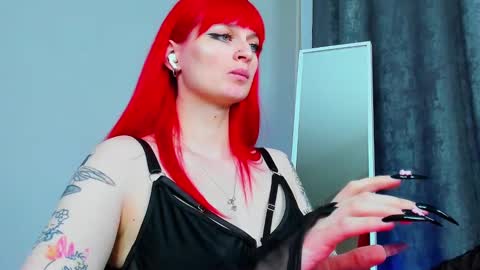 Miss Beldam online show from 02.18.25