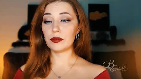 Snapshot of missbeverlymills chatting on 10.02.25 The divine Beverly online show from 10.02.25