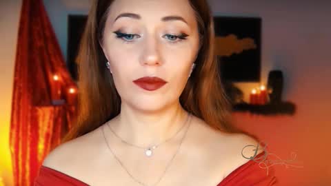 Snapshot of missbeverlymills chatting on 10.18.25 The divine Beverly online show from 10.18.25