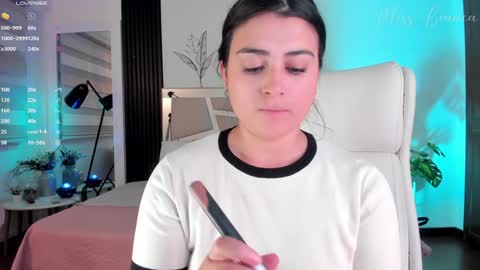 Bianca Torres online show from 12.04.24