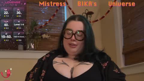 Miss Bika online show from 03.05.25