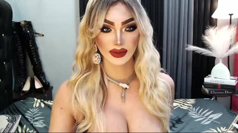 PRIESTESS CHANNEL online show from 02.17.25