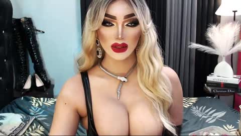 PRIESTESS CHANNEL online show from 02.17.25