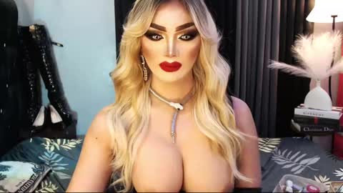 PRIESTESS CHANNEL online show from 02.18.25