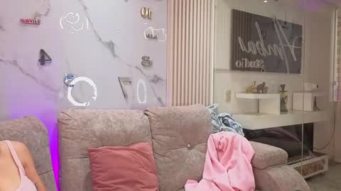 misscheelsee_as online show from 04.15.26