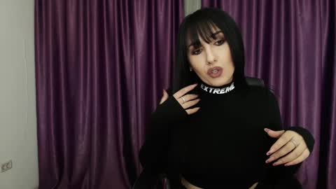 Miss online show from 12.27.24