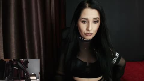 Miss online show from 10.04.25