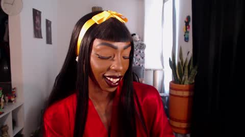 Emilie Diaz online show from 04.09.26