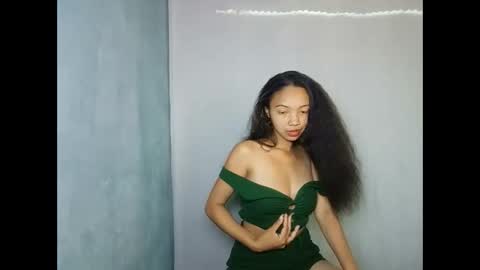 MadagascarQueen online show from 04.28.26