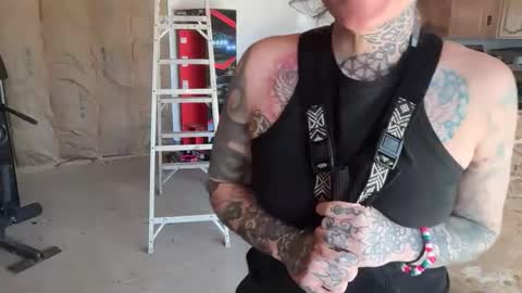 misshoneybadger333 online show from 03.08.26