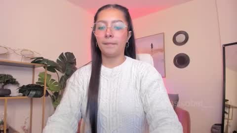 Snapshot of missisabel__ chatting on 10.23.25 Isabel Mendez online show from 10.23.25