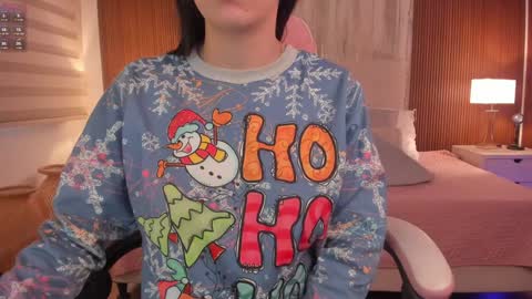 Snapshot of missisabella1 chatting on 12.27.24 Bella Castillo online show from 12.27.24
