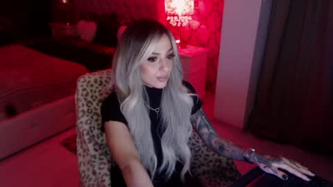 Snapshot of missjenny7 chatting on 05.31.26 MissJenny7 online show from 05.31.26