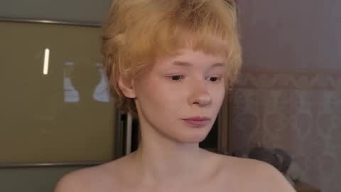 Snapshot of misska__ chatting on 05.11.26 BONYA online show from 05.11.26