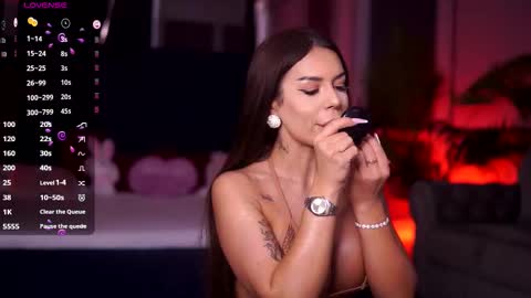 Snapshot of misskiarra chatting on 10.09.25 misskiarra online show from 10.09.25