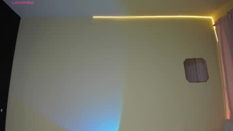 Kimberly Alejandra online show from 04.28.26