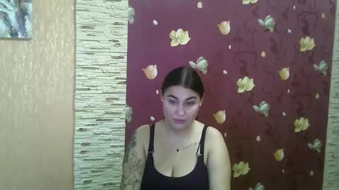 Lisa online show from 12.14.24