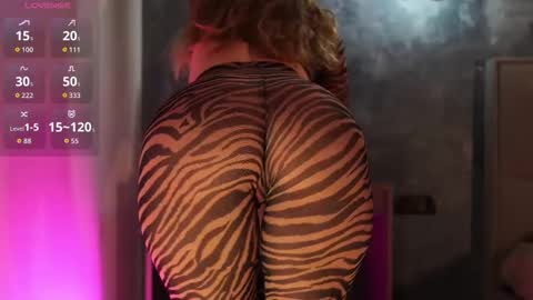 Snapshot of misskristel chatting on 11.06.25 misskristel online show from 11.06.25