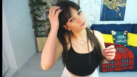 MissLaura online show from 01.25.25