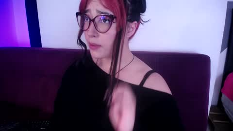 Snapshot of missloise chatting on 01.07.25 Miss Loise online show from 01.07.25