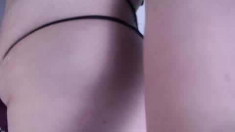Snapshot of missloise chatting on 01.08.25 Miss Loise online show from 01.08.25