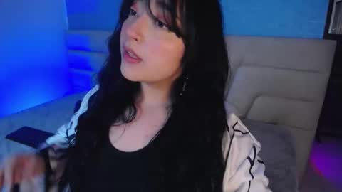 Snapshot of missloise chatting on 09.12.25 Miss Loise online show from 09.12.25