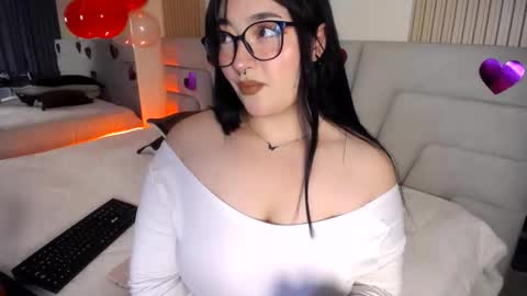 Miss Loise online show from 02.12.26