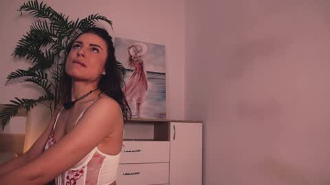 Lullu online show from 10.04.25