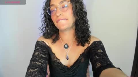 misslya0 online show from 10.24.25