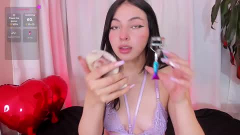 Snapshot of misslynn_ chatting on 02.15.25 i am lyn online show from 02.15.25