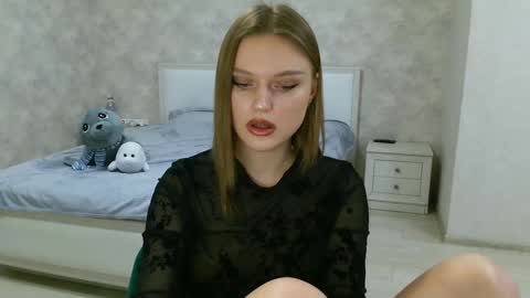 Snapshot of missmariat chatting on 01.13.25 OneGoddess online show from 01.13.25