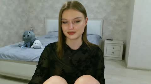 Snapshot of missmariat chatting on 01.13.25 OneGoddess online show from 01.13.25