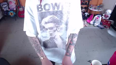 Miss Mia online show from 02.02.25