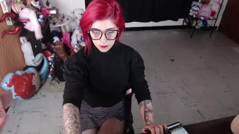 Miss Mia online show from 02.11.25