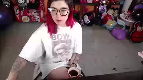 Miss Mia online show from 09.09.25