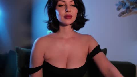   online show from 10.18.25