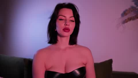   online show from 10.21.25