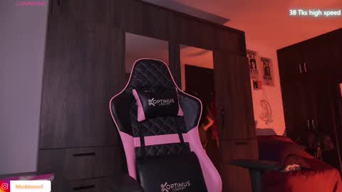 MissMoon online show from 02.01.26