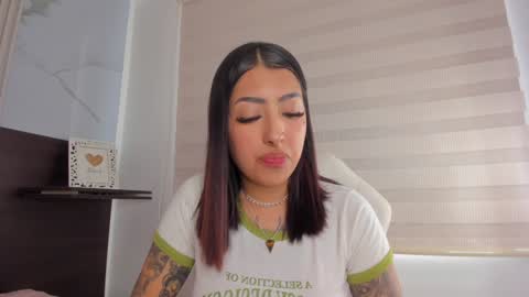 insta miss nickeloo online show from 12.23.24
