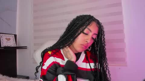 insta miss nickeloo online show from 02.22.25