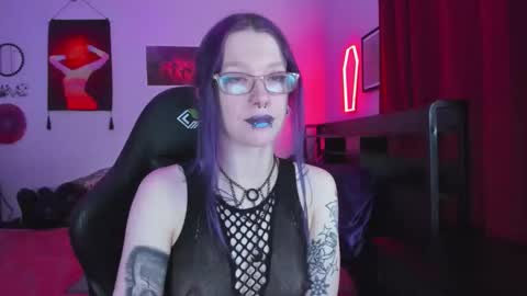 Mistress Nikki Vill online show from 02.11.26