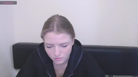 Snapshot of missoliviaa_ chatting on 12.09.24 Olivia online show from 12.09.24